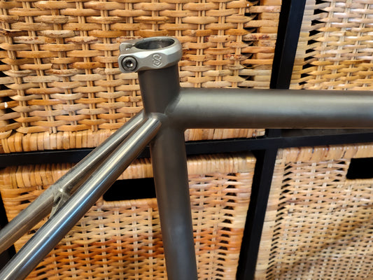 50cm Serotta Concours Titanium Frame And Reynolds Full Carbon 700c Fork