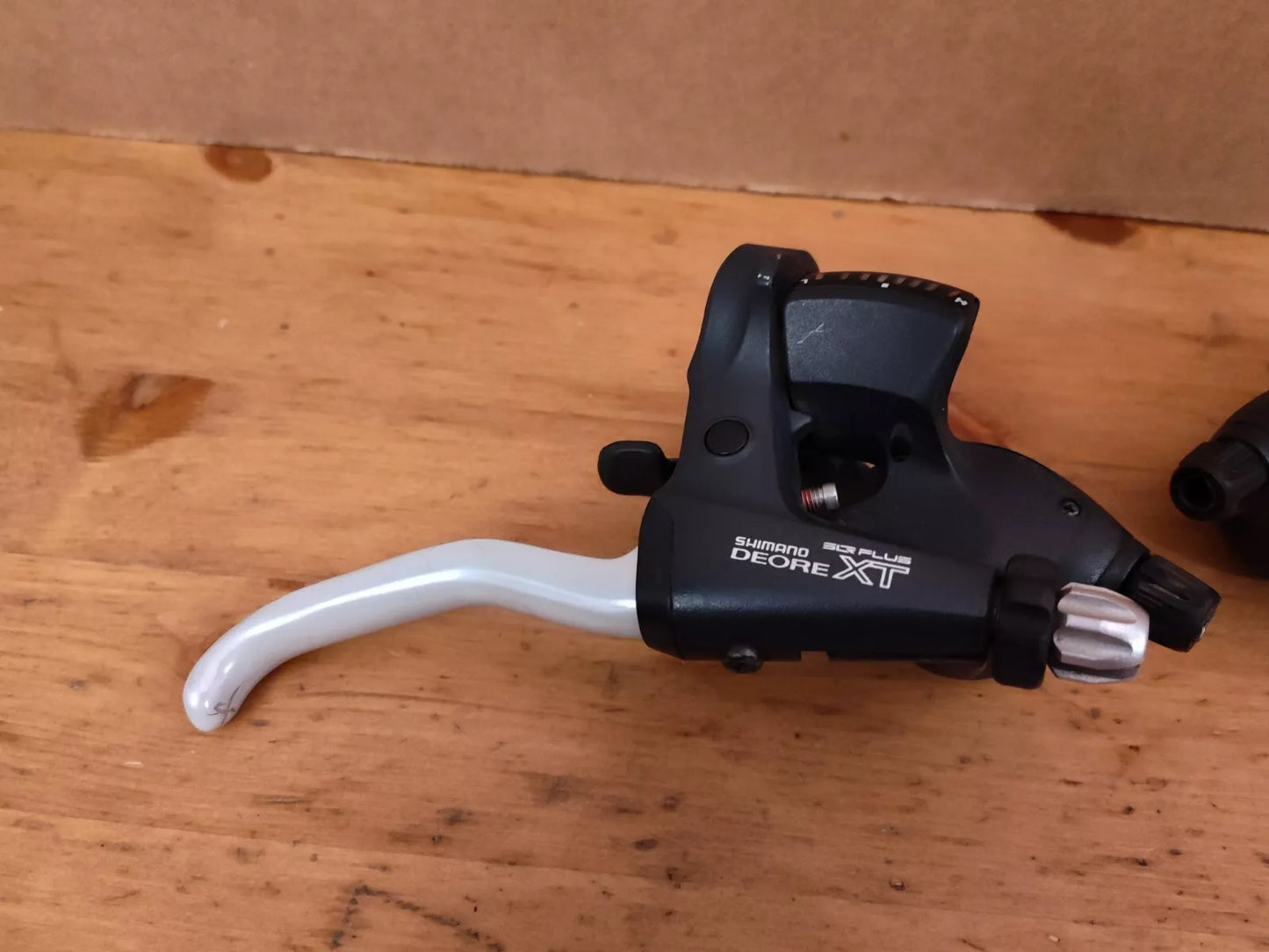 Shimano Deore XT m738 3x8 Shifters And Brake Levers