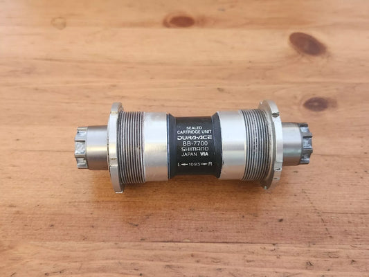 Shimano Dura Ace BB-7700 bottom bracket 109.5mm Low Milage, Clean