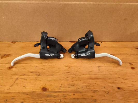 Shimano Deore XT m738 3x8 Shifters And Brake Levers